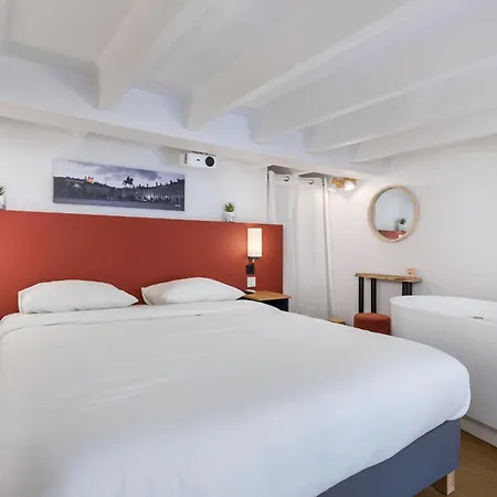 Urban Escape Loft With Balcony & Jacuzzi Near The Opera ليون