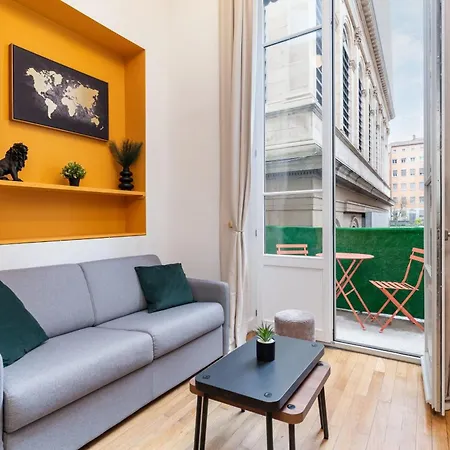 Urban Escape Loft With Balcony & Jacuzzi Near The Opera Apartament Lyon
